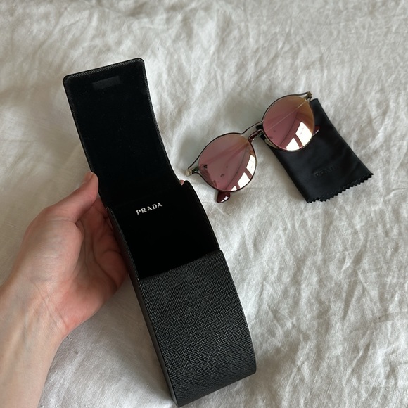 Prada Sunglasses - Picture 6 of 8